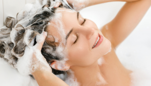 Açúcar no Shampoo? O Truque Incrível para um Cabelo Brilhante e Forte!